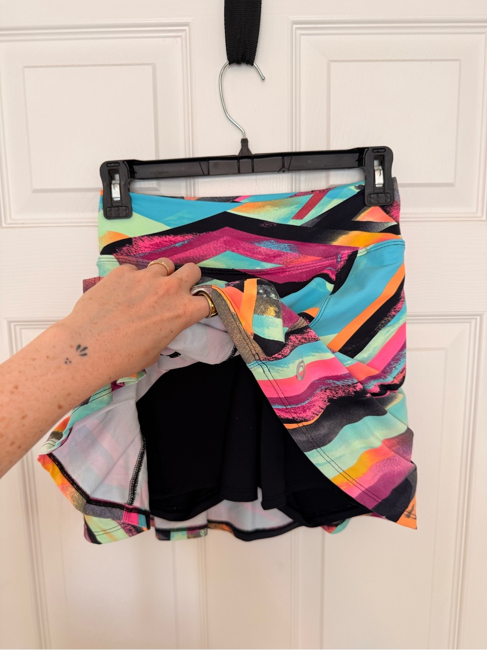 Abstract Multicolor Ruffle-Hem Tennis Skirt/Skort - Picture 2 of 5